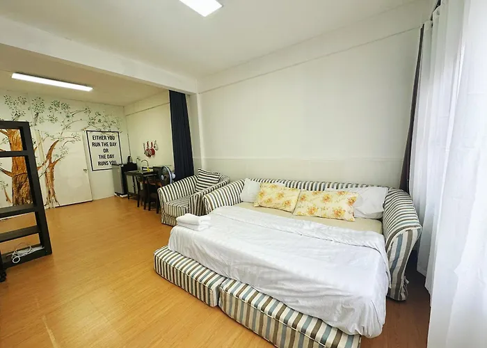 Location! 800m Mrt Rama9 Apartment