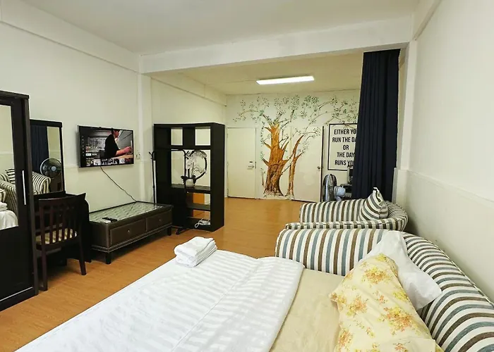 Location! 800m Mrt Rama9